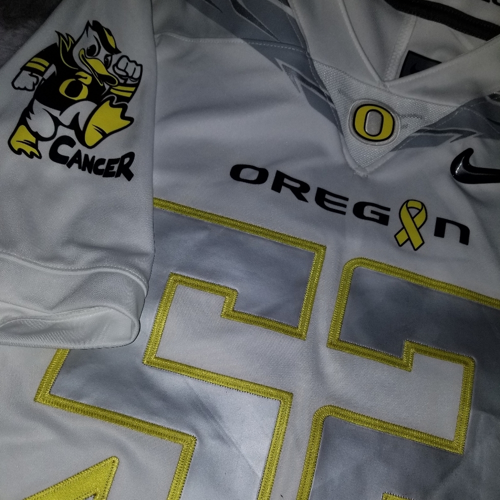 Oregon Ducks Cancer Jersey